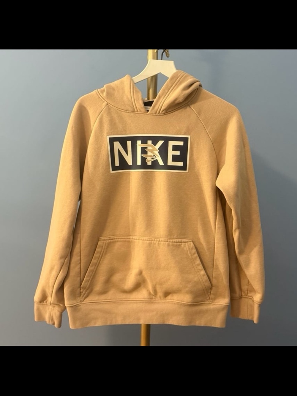 ⚡️⭐️Nike Boys Hoodie - Size: Medium